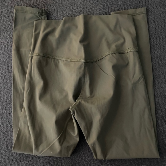 Paragon Leggings - Picture 3 of 3